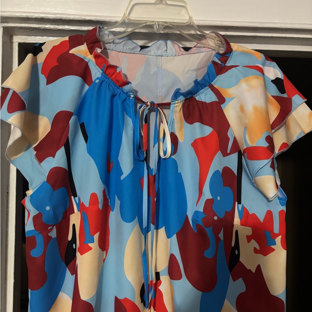 Colorful Abstract Women's Top - Picture 3 of 7